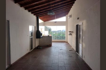 Foto 01 de casa à venda com 3 quartos, 300m² em Vila Espanhola, São Paulo