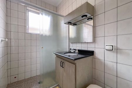 Casa à venda com 159m², 3 quartos e 2 vagas Casa à venda com 159m², 3 quartos e 2 vagasBanheiro Social