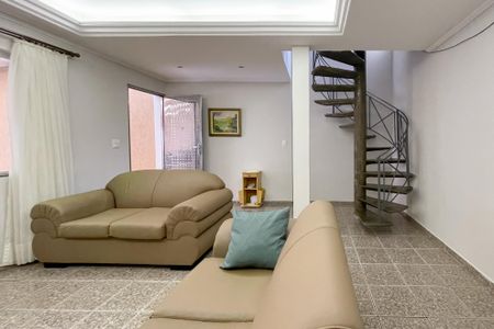 Casa à venda com 159m², 3 quartos e 2 vagas Casa à venda com 159m², 3 quartos e 2 vagasSala