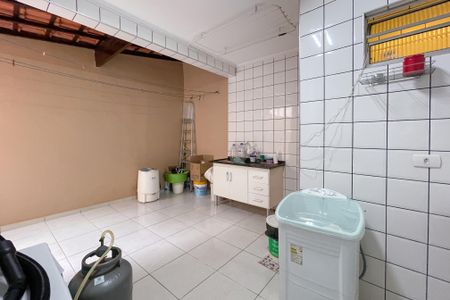 Casa à venda com 159m², 3 quartos e 2 vagas Casa à venda com 159m², 3 quartos e 2 vagasÁrea de Serviço