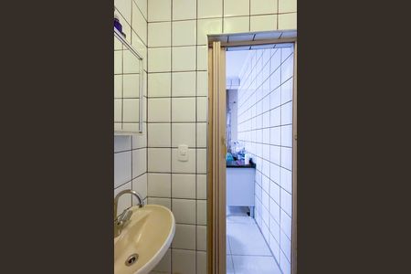 Casa à venda com 159m², 3 quartos e 2 vagas Casa à venda com 159m², 3 quartos e 2 vagasLavabo