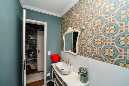 Casa à venda com 392m², 3 quartos e 4 vagas Casa à venda com 392m², 3 quartos e 4 vagasLavabo