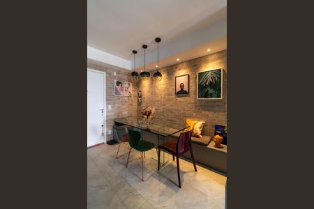 Apartamento à venda com 69m², 2 quartos e 1 vaga Apartamento à venda com 69m², 2 quartos e 1 vagaSala de Jantar