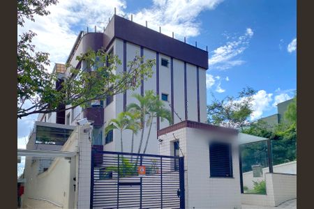 Apartamento à venda com 97m², 3 quartos e 2 vagasFachada