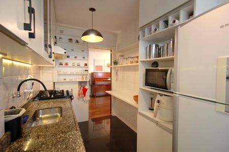 Apartamento à venda com 97m², 3 quartos e 2 vagasCozinha