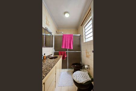 Casa à venda com 290m², 3 quartos e 2 vagas Casa à venda com 290m², 3 quartos e 2 vagasBanheiro