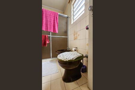 Casa à venda com 290m², 3 quartos e 2 vagas Casa à venda com 290m², 3 quartos e 2 vagasBanheiro