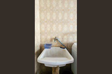 Casa à venda com 290m², 3 quartos e 2 vagas Casa à venda com 290m², 3 quartos e 2 vagasÁrea de Serviço