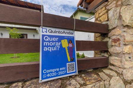 Casa de condomínio à venda com 522m², 4 quartos e 4 vagas Casa de condomínio à venda com 522m², 4 quartos e 4 vagasPlaquinha