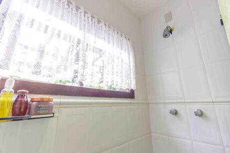 Casa de condomínio à venda com 522m², 4 quartos e 4 vagas Casa de condomínio à venda com 522m², 4 quartos e 4 vagasBanheiro da Suíte 2