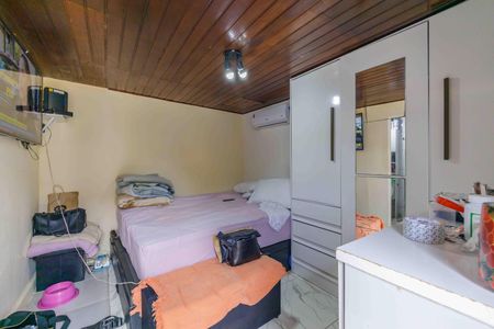 Casa de condomínio à venda com 522m², 4 quartos e 4 vagas Casa de condomínio à venda com 522m², 4 quartos e 4 vagasSuíte 4