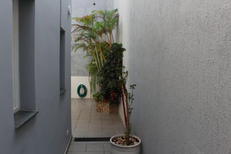 Casa à venda com 320m², 3 quartos e 6 vagasCorredor