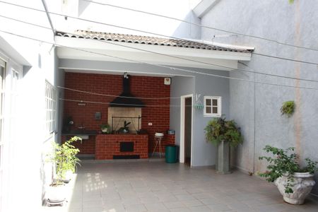 Casa à venda com 320m², 3 quartos e 6 vagasChurrasqueira