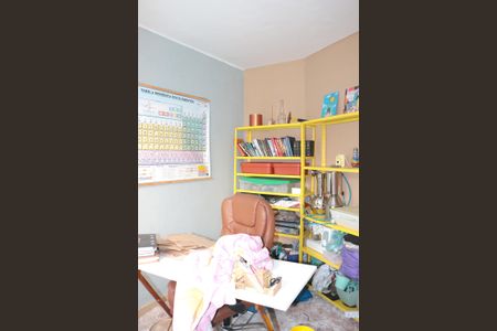 Casa à venda com 175m², 3 quartos e 3 vagasEdícula - Escritório