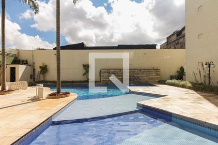 Apartamento à venda com 67m², 3 quartos e 1 vagaCondomínio - Piscina