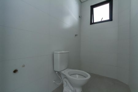 Apartamento à venda com 60m², 2 quartos e 2 vagas Apartamento à venda com 60m², 2 quartos e 2 vagasBanheiro