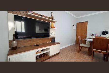 Apartamento à venda com 74m², 3 quartos e 1 vagaSala