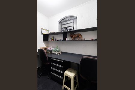 Casa à venda com 170m², 5 quartos e 6 vagasCasa 3 - Quarto 2