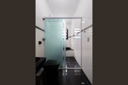 Casa à venda com 170m², 5 quartos e 6 vagasCasa 3 - Banheiro Suíte