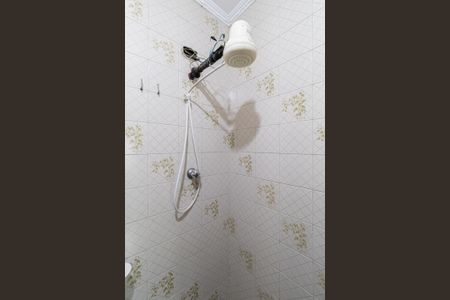 Casa à venda com 170m², 5 quartos e 6 vagasCasa 1 - Banheiro de Serviço