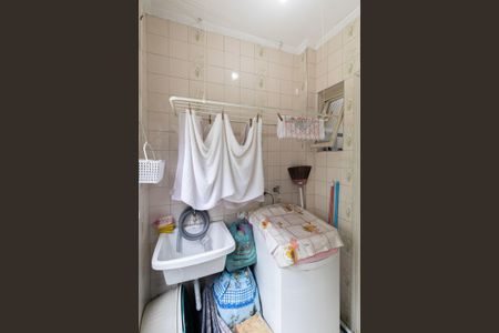 Casa à venda com 170m², 5 quartos e 6 vagasCasa 1 - Área de Serviço