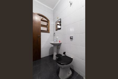 Casa à venda com 170m², 5 quartos e 6 vagasCasa 3 - Banheiro