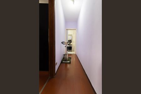 Casa à venda com 170m², 5 quartos e 6 vagasCasa 1 - Corredor