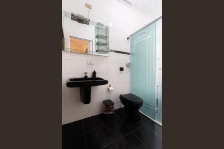 Casa à venda com 170m², 5 quartos e 6 vagasCasa 3 - Banheiro Suíte