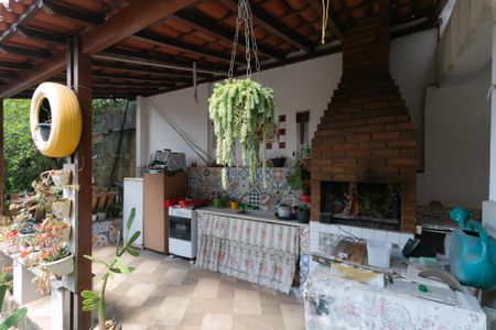 Casa à venda com 490m², 4 quartos e 1 vaga Casa à venda com 490m², 4 quartos e 1 vagaVaranda gourmet