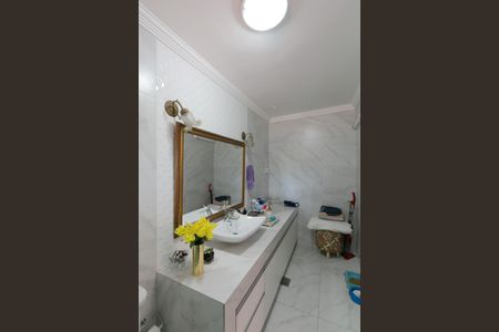 Casa à venda com 490m², 4 quartos e 1 vaga Casa à venda com 490m², 4 quartos e 1 vagaBanheiro da Suíte