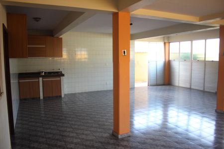 Casa à venda com 360m², 6 quartos e 6 vagasCozinha