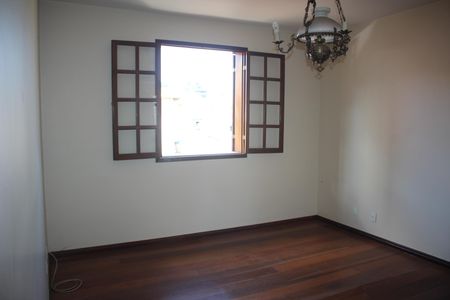 Casa à venda com 360m², 6 quartos e 6 vagasSala 2