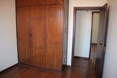 Casa à venda com 360m², 6 quartos e 6 vagasQuarto 2