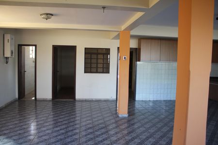 Casa à venda com 360m², 6 quartos e 6 vagasCozinha