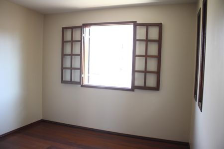 Casa à venda com 360m², 6 quartos e 6 vagasQuarto 1