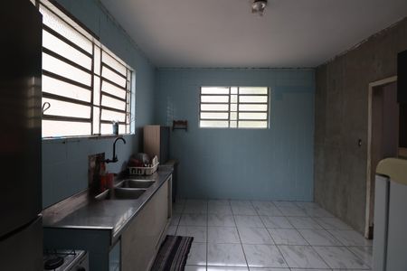 Casa à venda com 98m², 3 quartos e 4 vagasCozinha