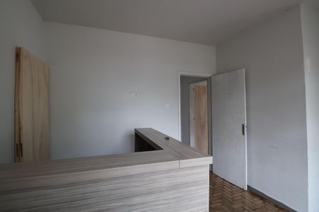 Casa à venda com 98m², 3 quartos e 4 vagasSala 1
