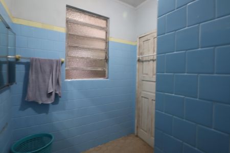 Casa à venda com 98m², 3 quartos e 4 vagasBanheiro