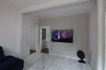 Casa à venda com 98m², 3 quartos e 4 vagasSala 2