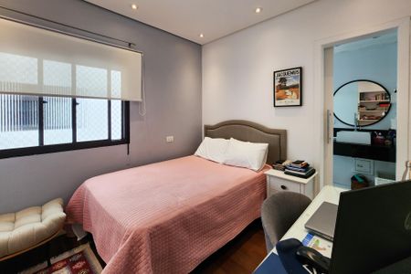 Apartamento à venda com 150m², 4 quartos e 3 vagasSuíte 2