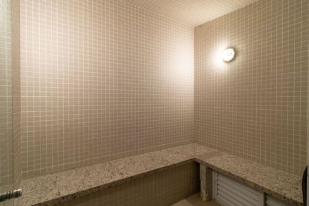 Apartamento à venda com 191m², 3 quartos e 4 vagas Apartamento à venda com 191m², 3 quartos e 4 vagasÁrea comum - Sauna