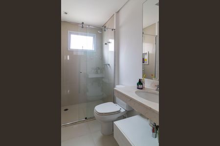 Apartamento à venda com 191m², 3 quartos e 4 vagas Apartamento à venda com 191m², 3 quartos e 4 vagasBanheiro da Suíte 3