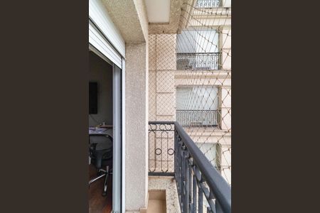 Apartamento à venda com 191m², 3 quartos e 4 vagas Apartamento à venda com 191m², 3 quartos e 4 vagasVaranda da Suíte 2