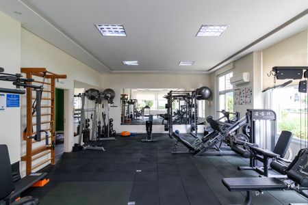 Apartamento à venda com 191m², 3 quartos e 4 vagas Apartamento à venda com 191m², 3 quartos e 4 vagasÁrea comum - Academia