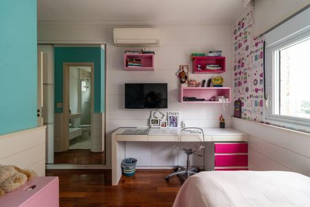 Apartamento à venda com 191m², 3 quartos e 4 vagas Apartamento à venda com 191m², 3 quartos e 4 vagasSuíte 3