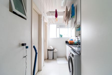 Apartamento à venda com 191m², 3 quartos e 4 vagas Apartamento à venda com 191m², 3 quartos e 4 vagasÁrea de Serviço