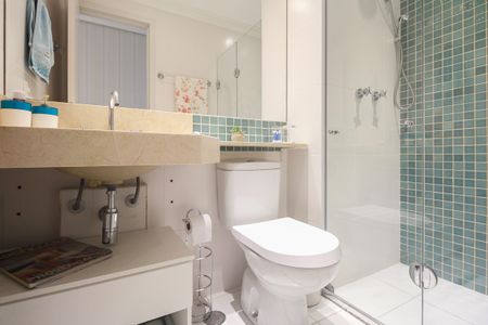 Apartamento à venda com 68m², 2 quartos e 1 vaga Apartamento à venda com 68m², 2 quartos e 1 vagaBanheiro Social