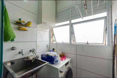 Apartamento à venda com 61m², 2 quartos e 1 vaga Apartamento à venda com 61m², 2 quartos e 1 vagaÁrea de Serviço