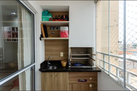 Apartamento à venda com 61m², 2 quartos e 1 vaga Apartamento à venda com 61m², 2 quartos e 1 vagaSala - Varanda