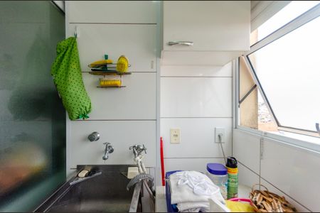 Apartamento à venda com 61m², 2 quartos e 1 vaga Apartamento à venda com 61m², 2 quartos e 1 vagaÁrea de Serviço